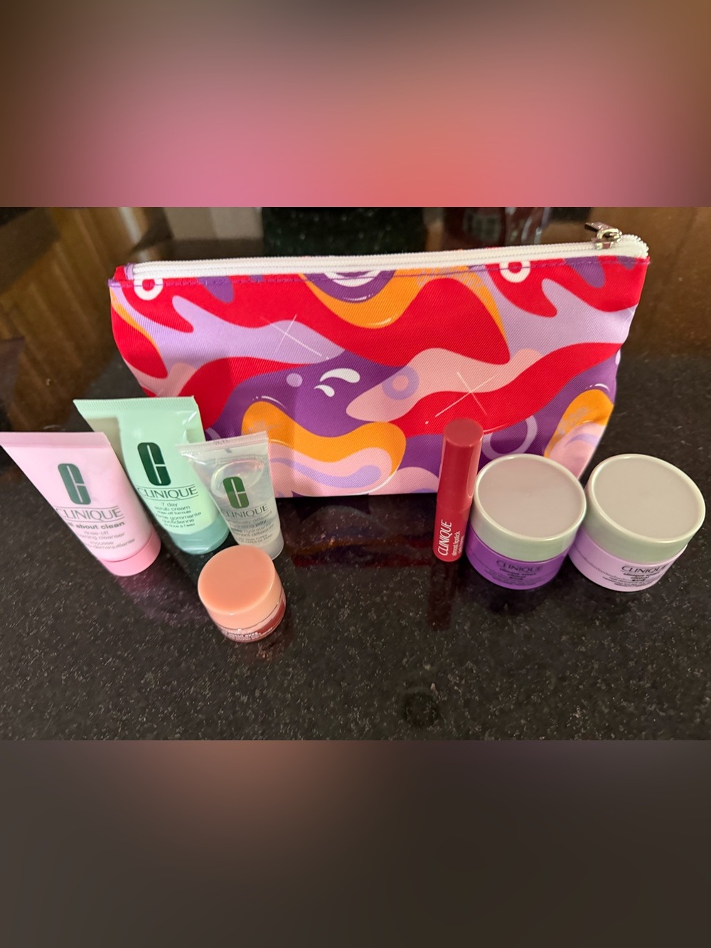 Clinique Travel Set & Bag Cleanser Scrub Jelly Skincare set